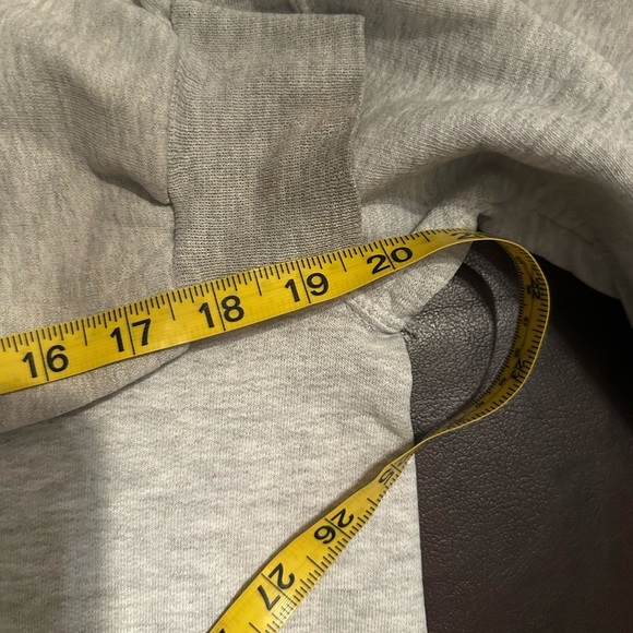 Y2K keystone light sweatshirt - Picture 6 of 8